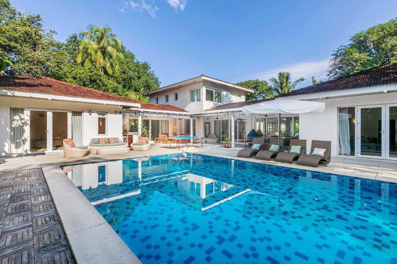 Hamptons Charm By Stayvista Luxury 5Br With Pool, Lawn & Table Tennis Alībāg Extérieur photo