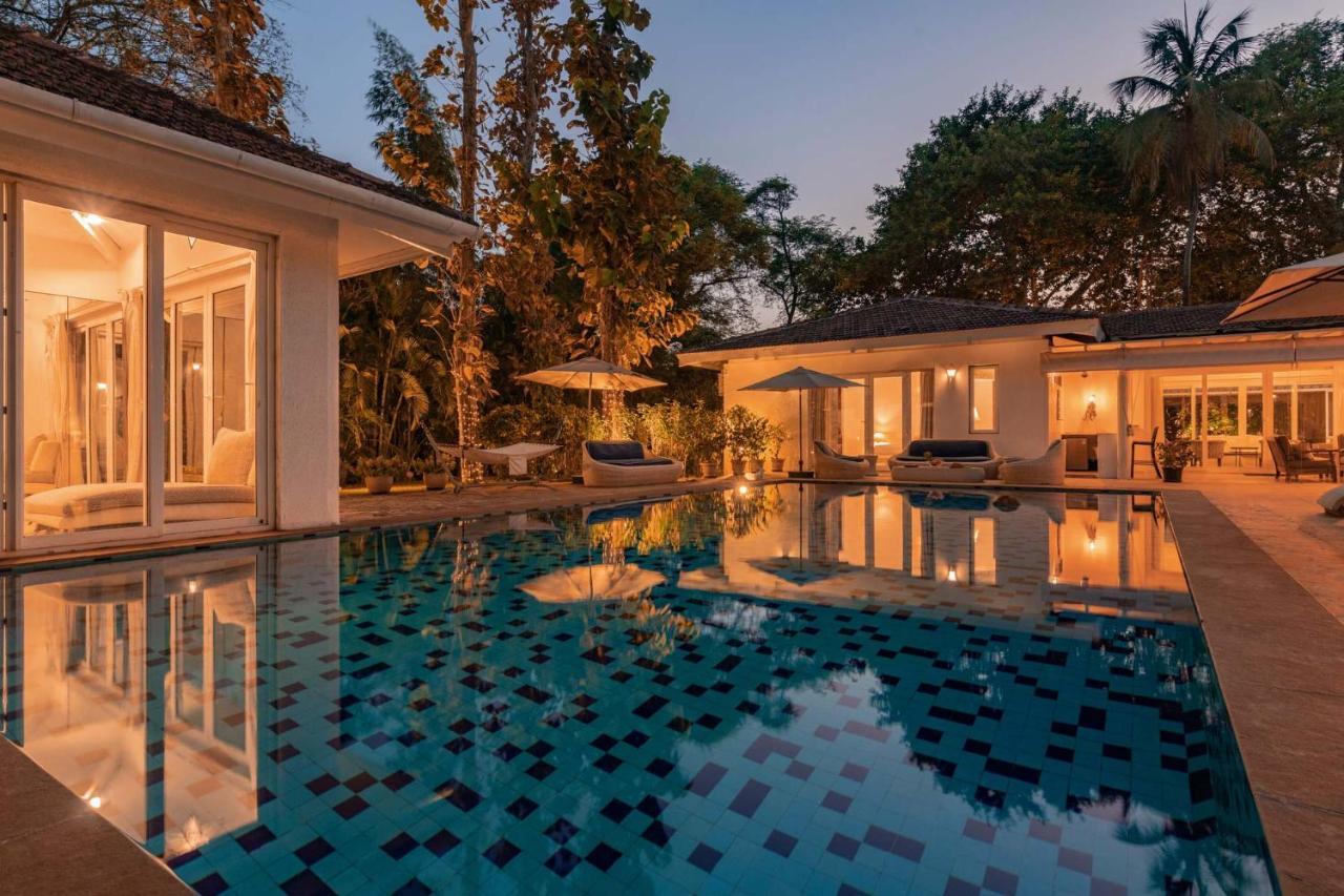 Hamptons Charm By Stayvista Luxury 5Br With Pool, Lawn & Table Tennis Alībāg Extérieur photo