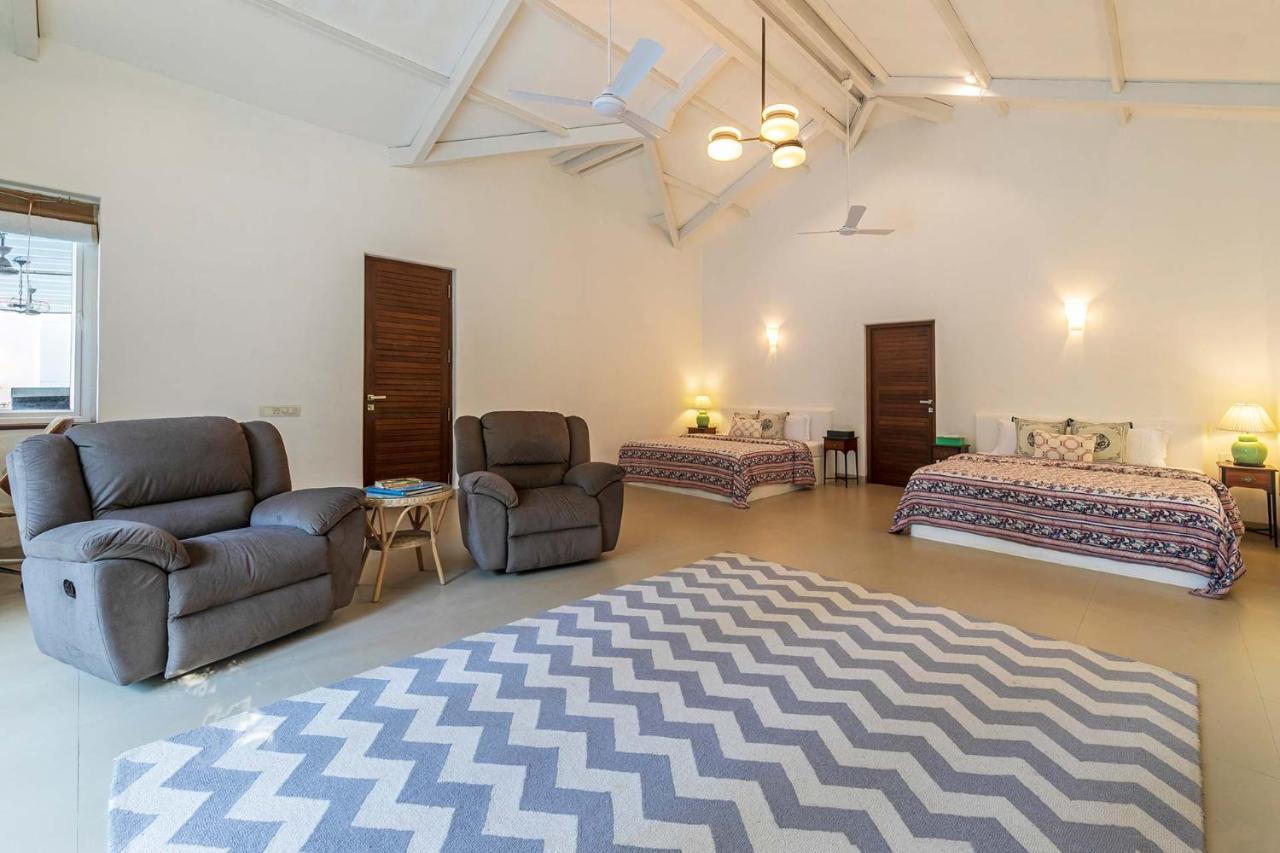 Hamptons Charm By Stayvista Luxury 5Br With Pool, Lawn & Table Tennis Alībāg Extérieur photo