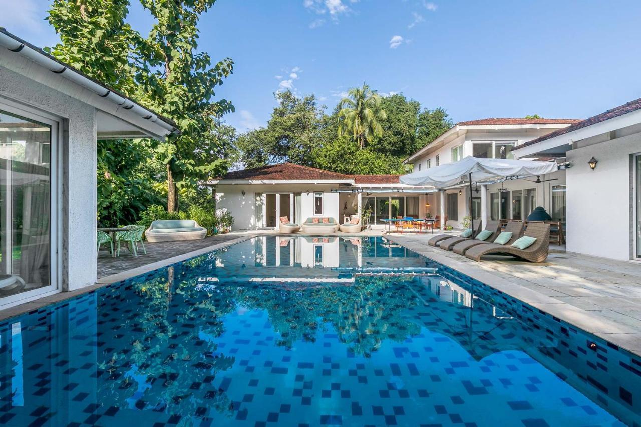 Hamptons Charm By Stayvista Luxury 5Br With Pool, Lawn & Table Tennis Alībāg Extérieur photo